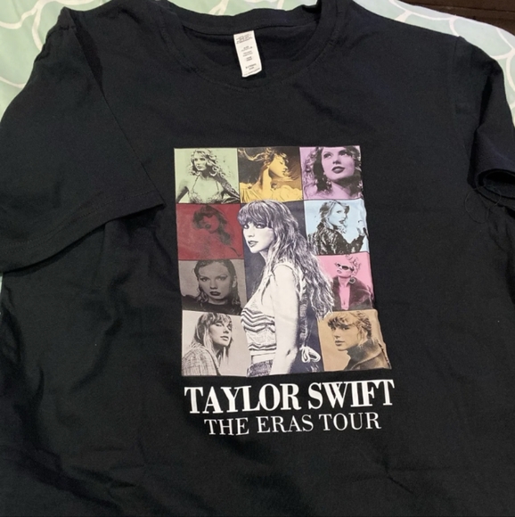 🆕 The Eras Tour Tee - Picture 7 of 7